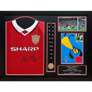 Manchester United FC 1999 Solskjaer & Sheringham Signed Shirt & Medal (Framed)